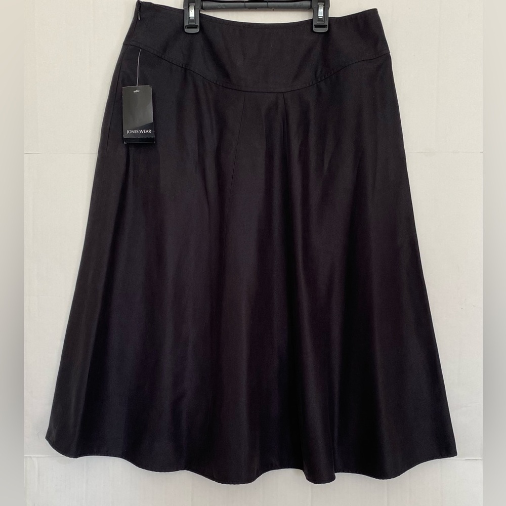 Jones Wear Black A-Line Skirt - Size 14 - NWT
